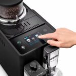 Ekspres DELONGHI Rivelia EXAM 440.55.B Kawa mrożona (2 wymienne zbiorniki kawy)