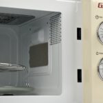 Kuchenka mikrofalowa GIRMI FM2105 700W średnica 24.5 cm pojemność 20L Kremowy