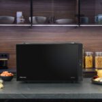 Kuchenka mikrofalowa HISENSE H25MOBS4HGI 900W średnica 28.5 cm pojemność 25L Technologia Inverter Rozmrażanie Czarny